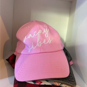“Vacay vibes” ball cap